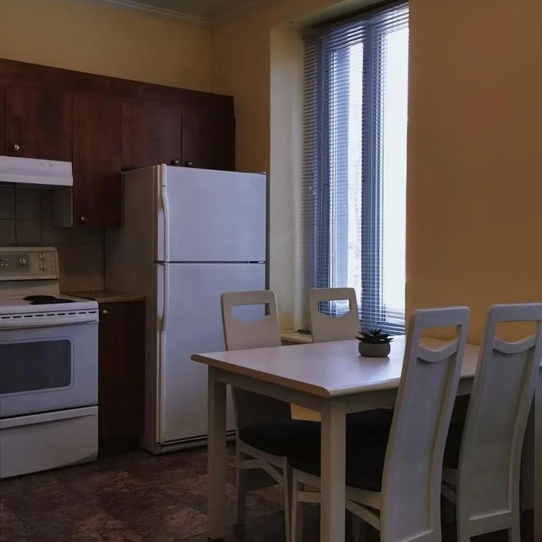 Apartment Cozy Suite #1 In The Heart Of Dt Quebec With Qb
